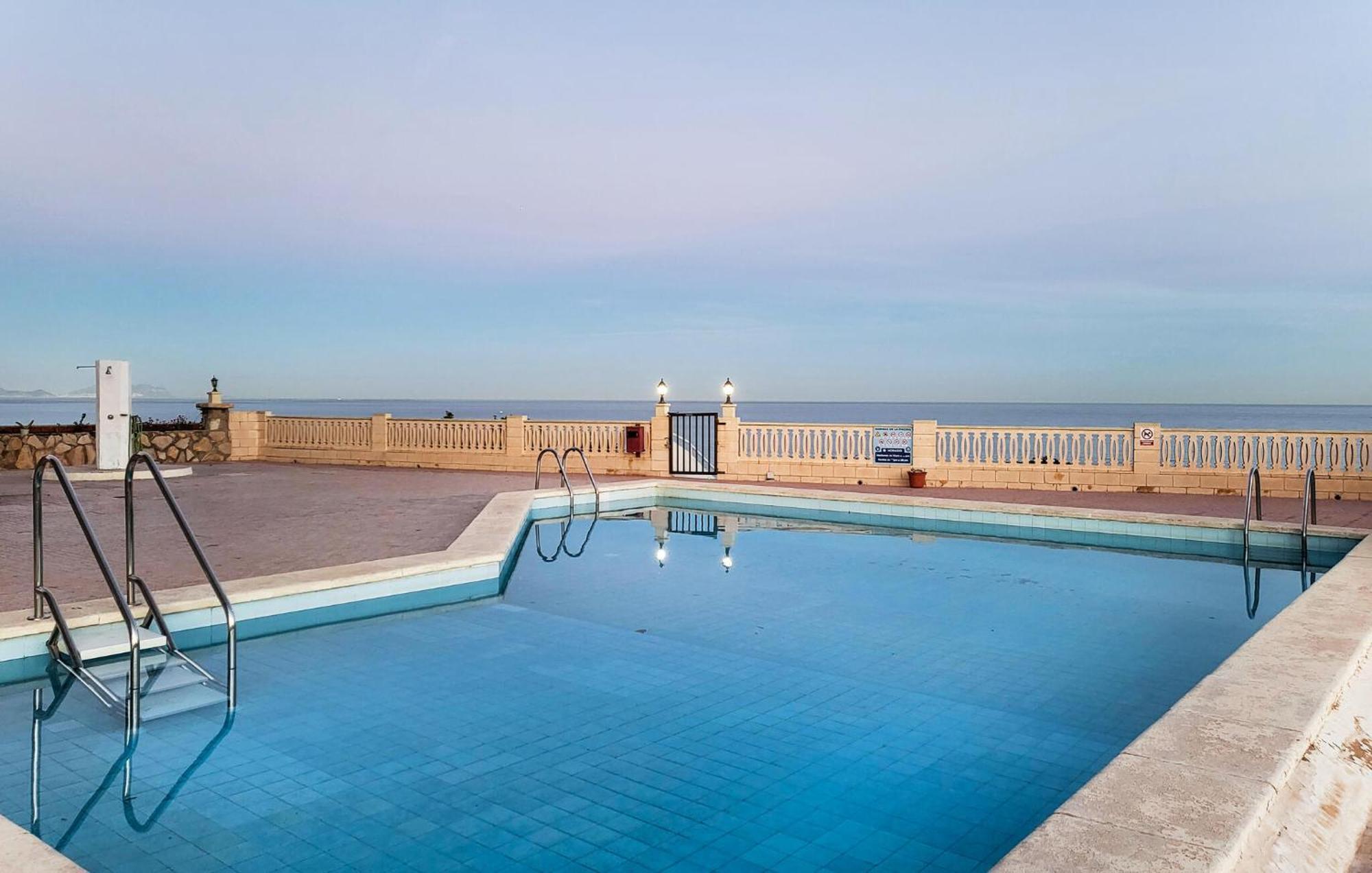2 Bedroom Cozy Apartment In El Campello Exterior foto
