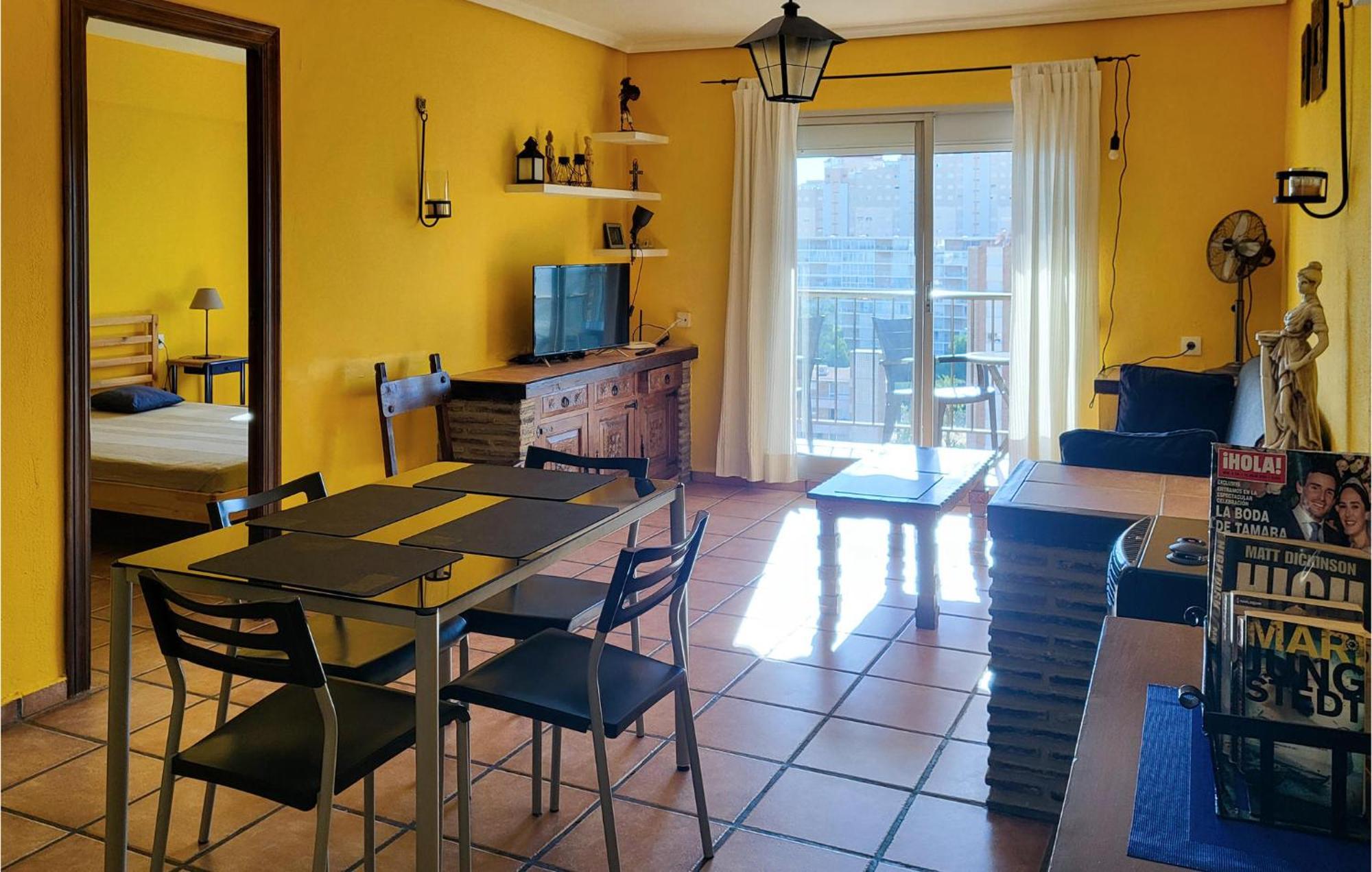 2 Bedroom Cozy Apartment In El Campello Exterior foto